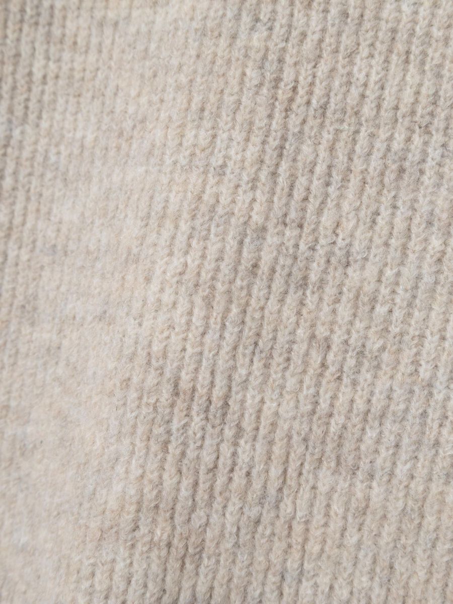 RELAXED FIT GEBREIDE TRUI