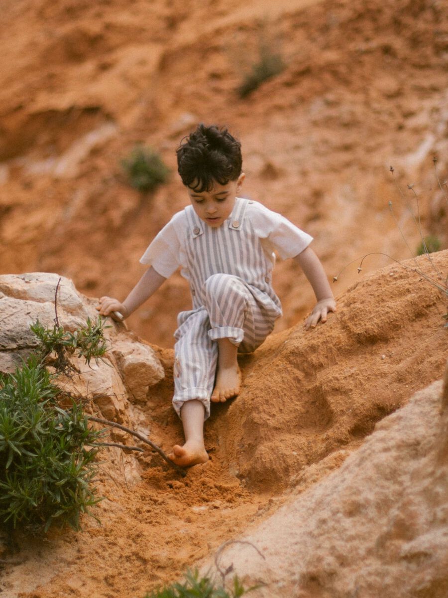 SOEPELVALLENDE T-SHIRT