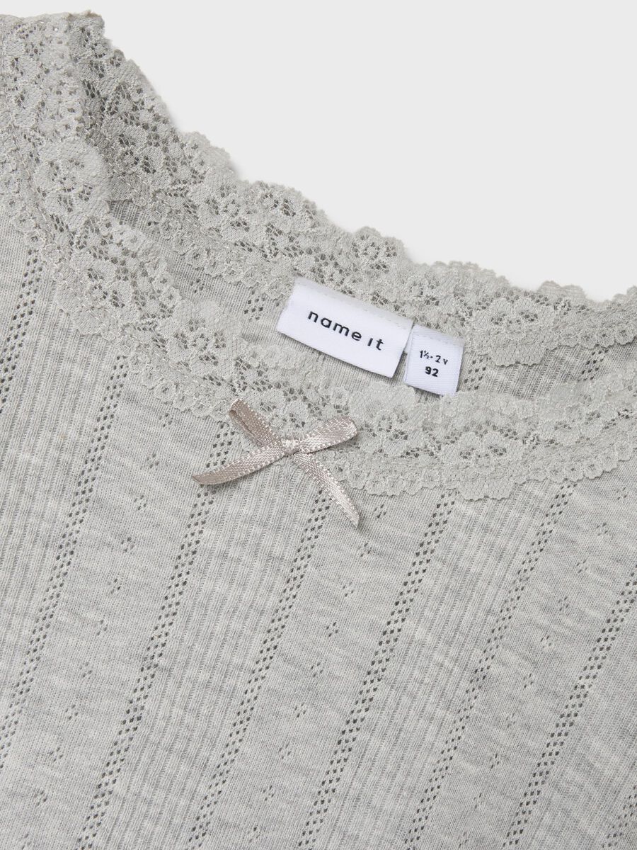 SLIM FIT TOP MET LANGE MOUWEN