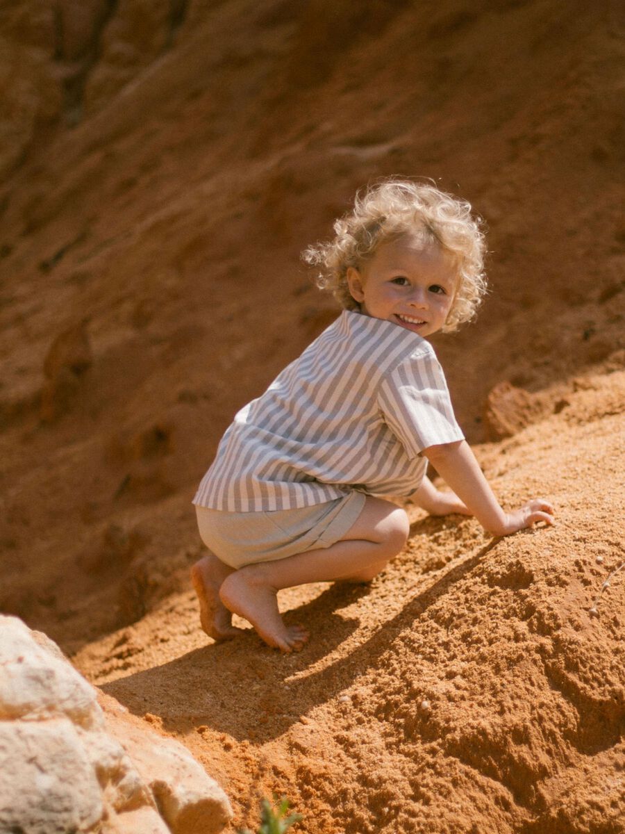 SOEPELVALLENDE OVERHEMD