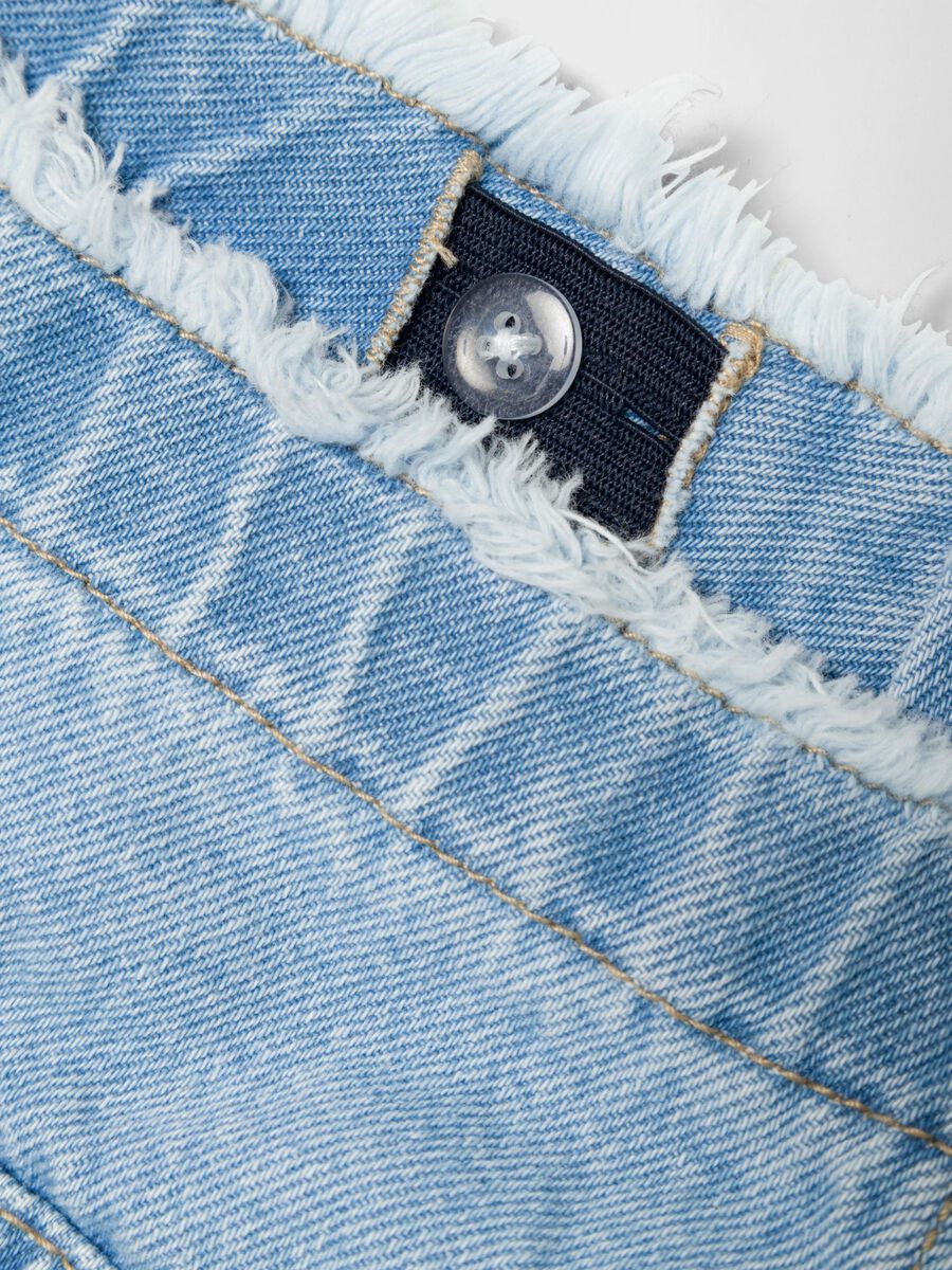 LOW-WAIST BOOTCUT JEANS