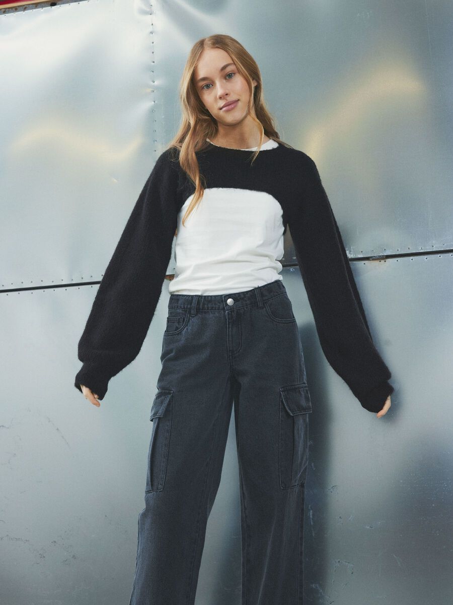 WIDE-LEG CARGO JEANS