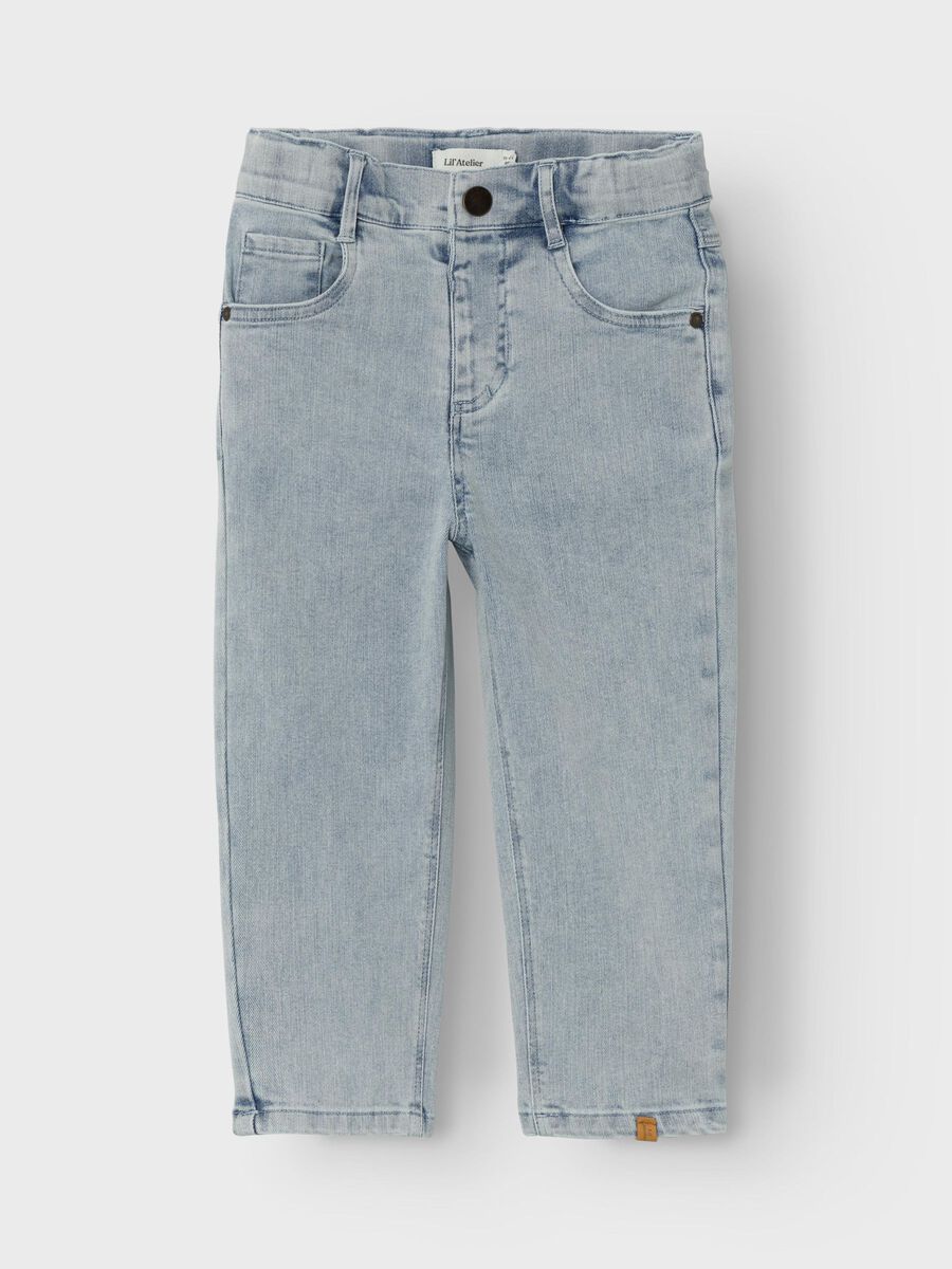 TAPERED FIT JEANS