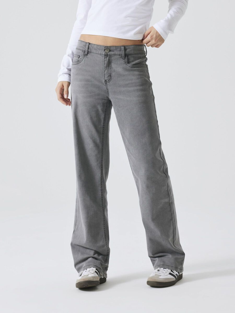 LOW-WAIST STRAIGHT LEG JEANS