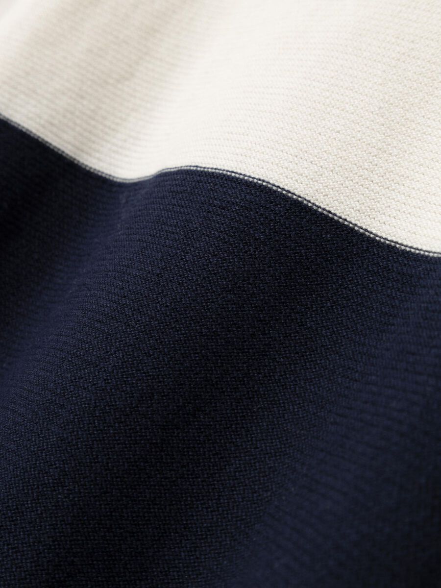 LANGE MOUWEN GEBREIDE TRUI