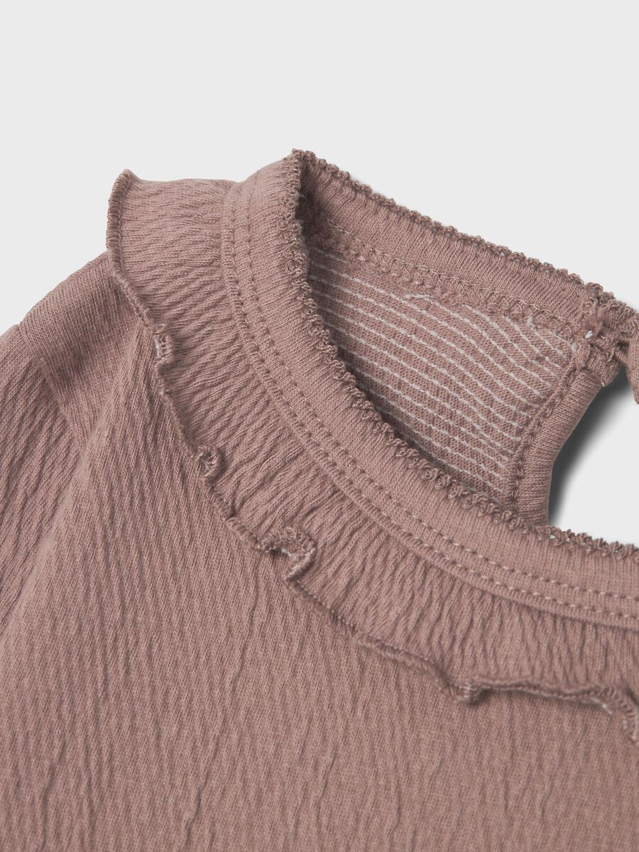 SLIM FIT TOP MET LANGE MOUWEN