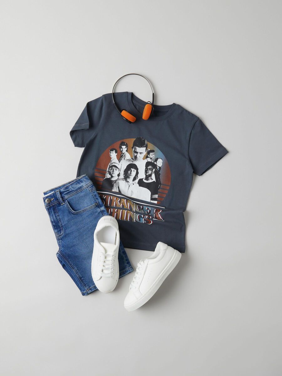 STRANGER THINGS T-SHIRT