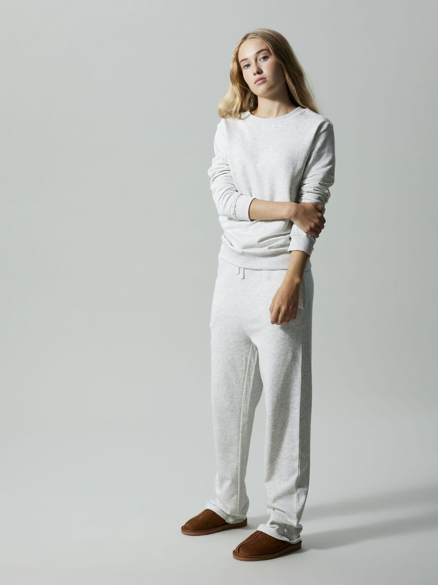 STRAIGHT LEG SWEATPANTS