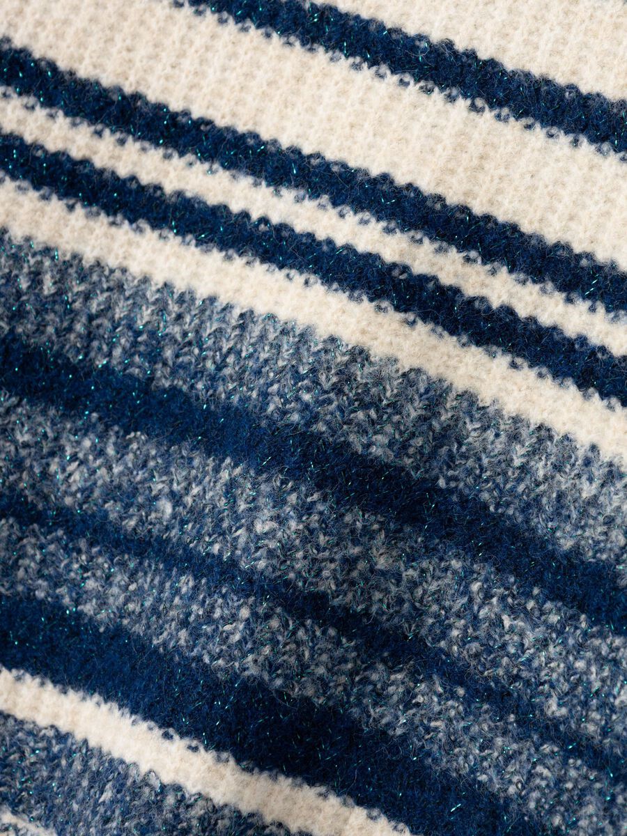 LANGE MOUWEN GEBREIDE TRUI