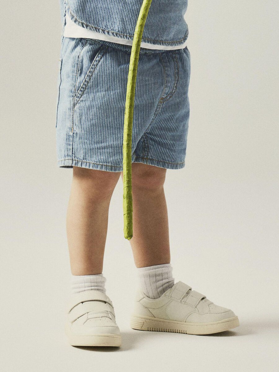 REGULAR FIT DENIM SHORT