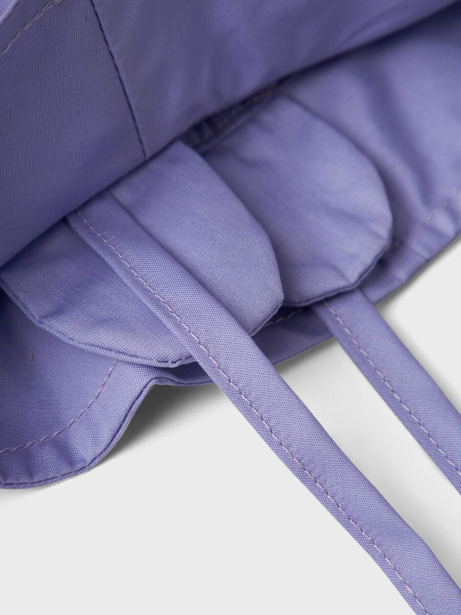 UV-BESCHERMING ZONNEHOEDJE