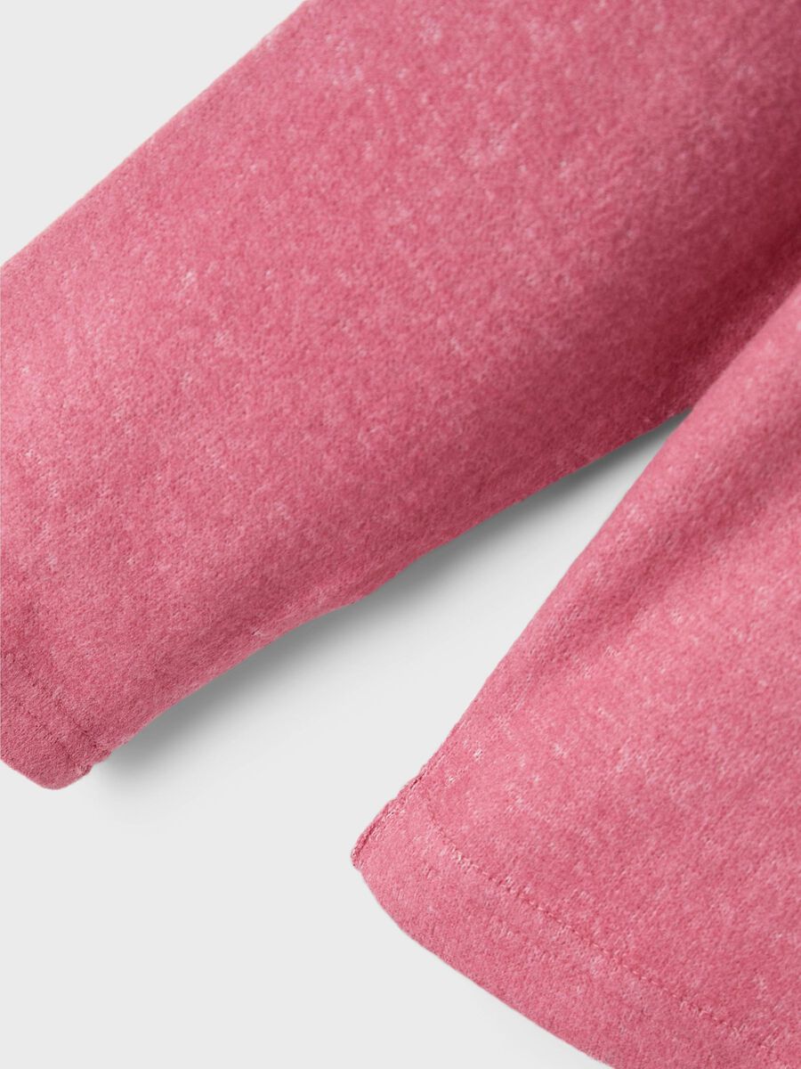 LANGE MOUWEN GEBREIDE TRUI