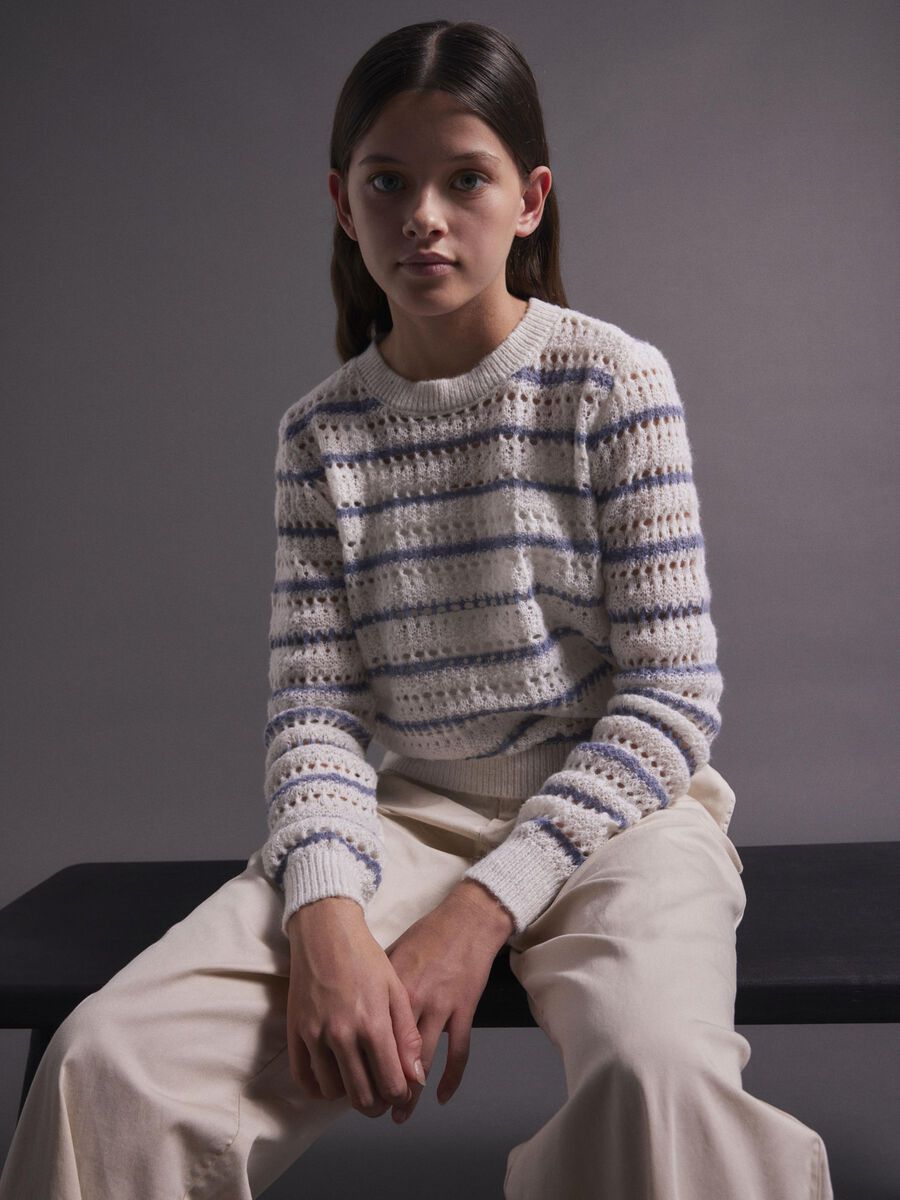 LANGE MOUWEN GEBREIDE TRUI