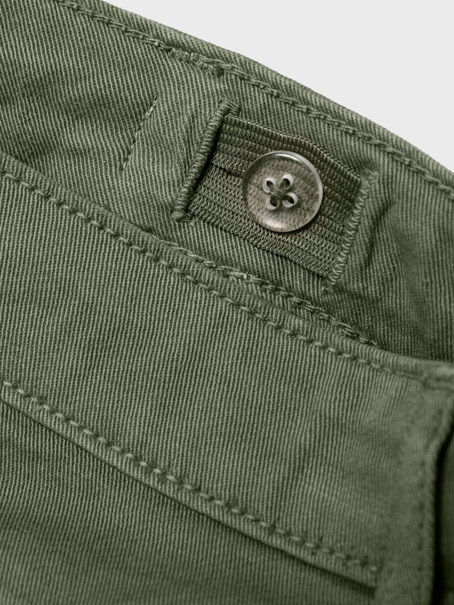 REGULAR FIT CARGO SHORT