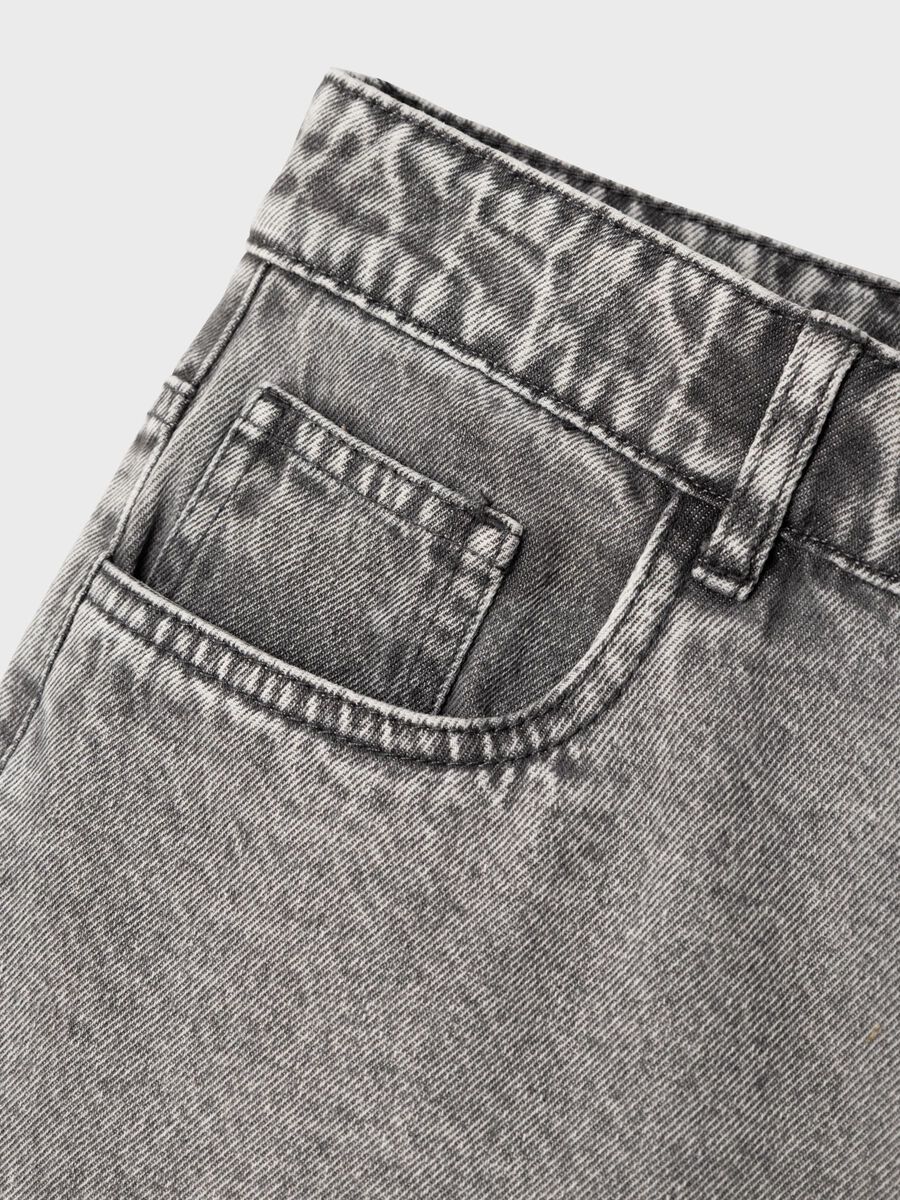 HIGH WAIST MOM FIT JEANS