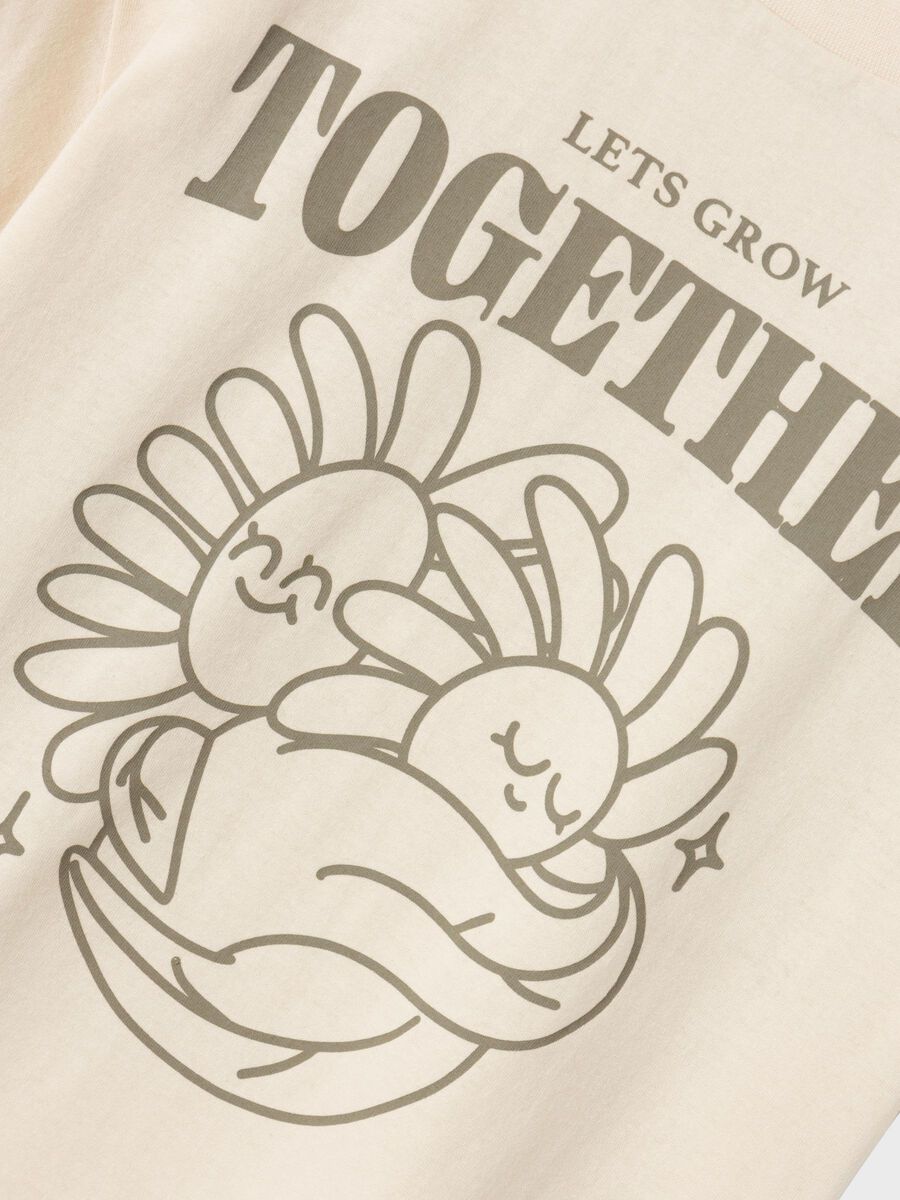 SOEPELVALLENDE T-SHIRT