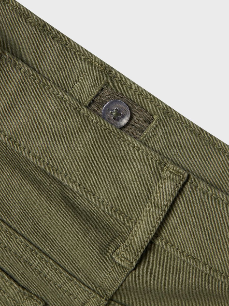 SLIM FIT TWILL SHORTS