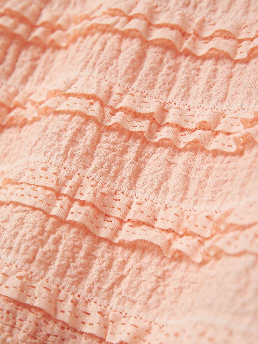 KORTE TOP MET BANDJES