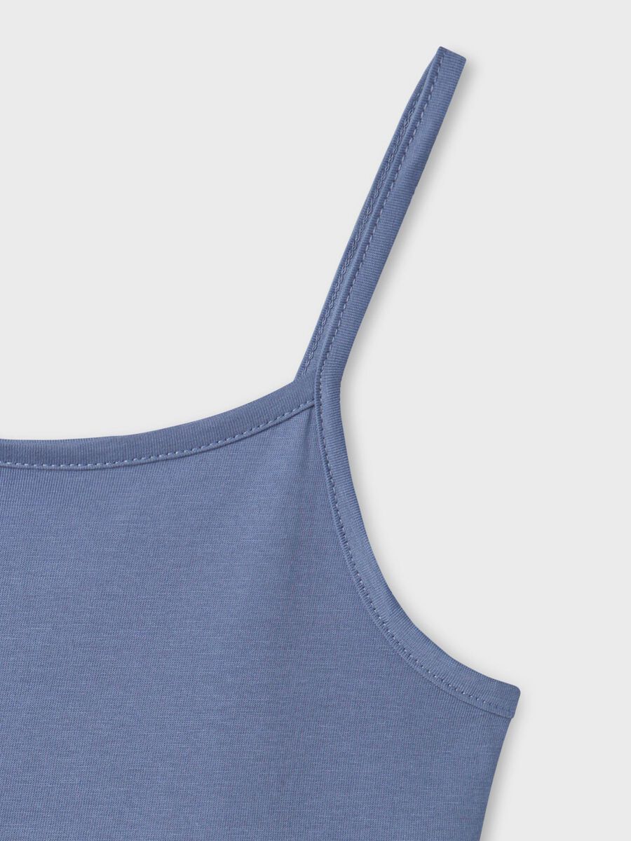 KORTE TOP MET BANDJES