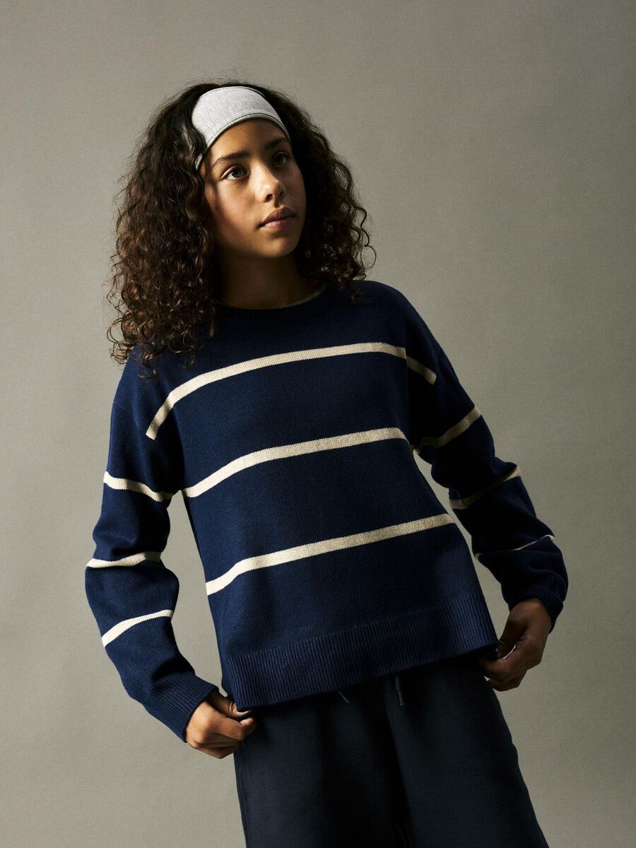 BOXY FIT GEBREIDE TRUI