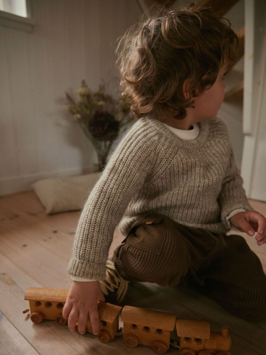 LOOSE FIT SWEATPANTS