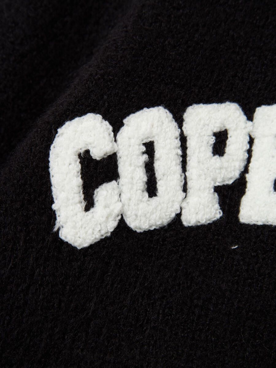 LANGE MOUWEN GEBREIDE TRUI