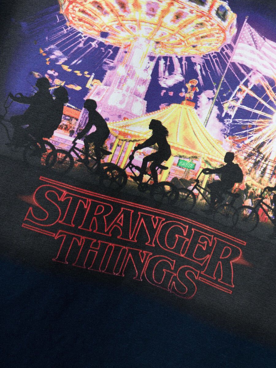 STRANGER THINGS T-SHIRT