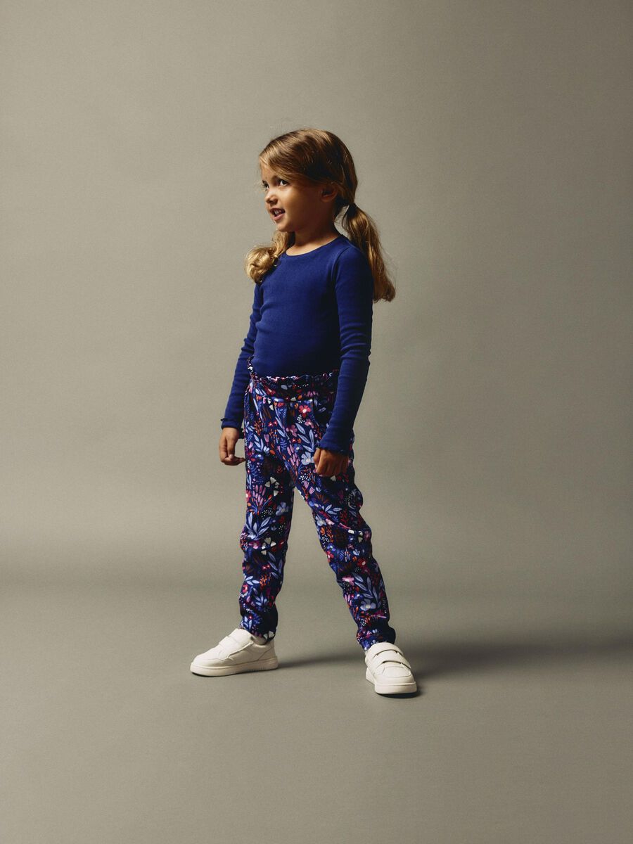 SLIM FIT TOP MET LANGE MOUWEN