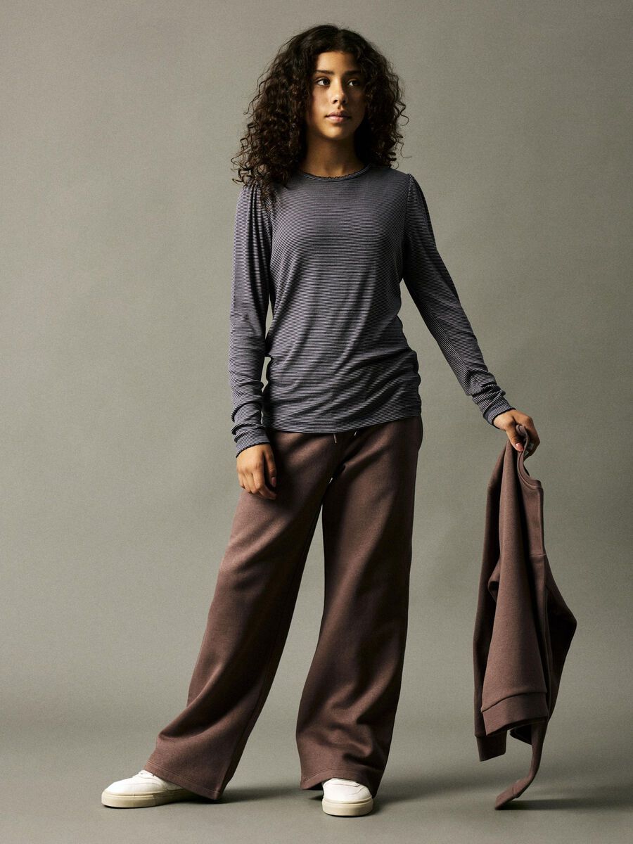 REGULAR FIT TOP MET LANGE MOUWEN