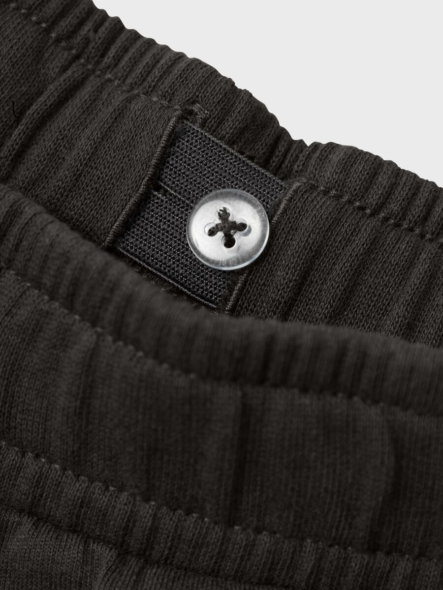 LOOSE FIT SWEATPANTS