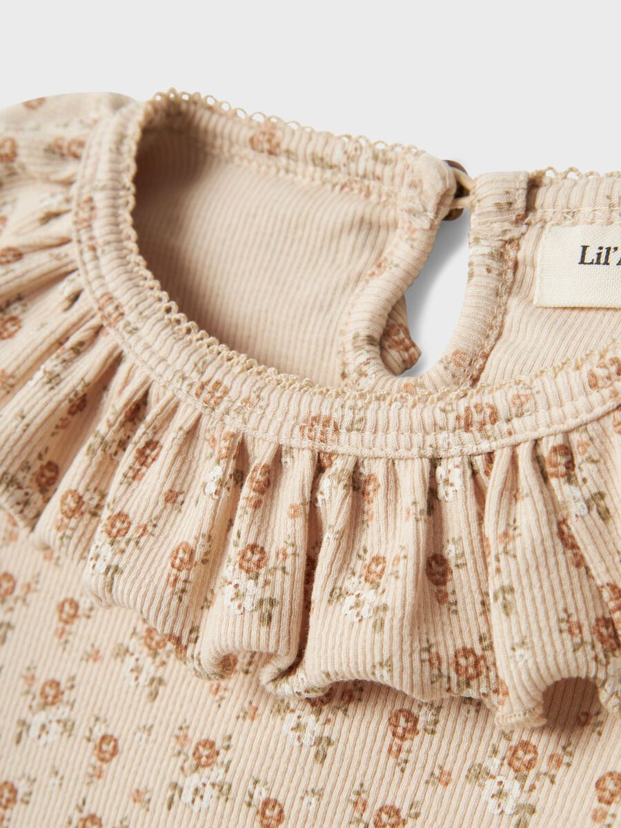 SLIM FIT TOP MET LANGE MOUWEN