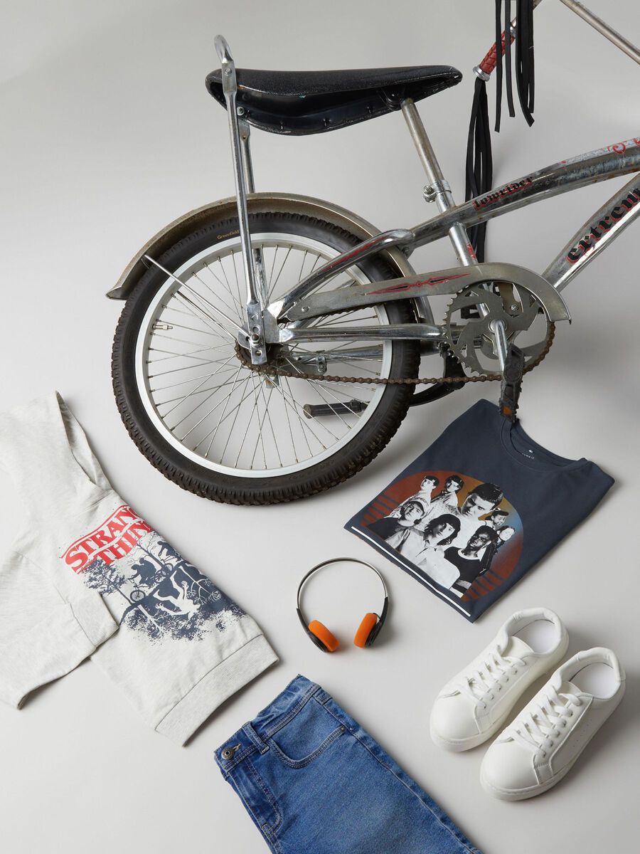 STRANGER THINGS T-SHIRT