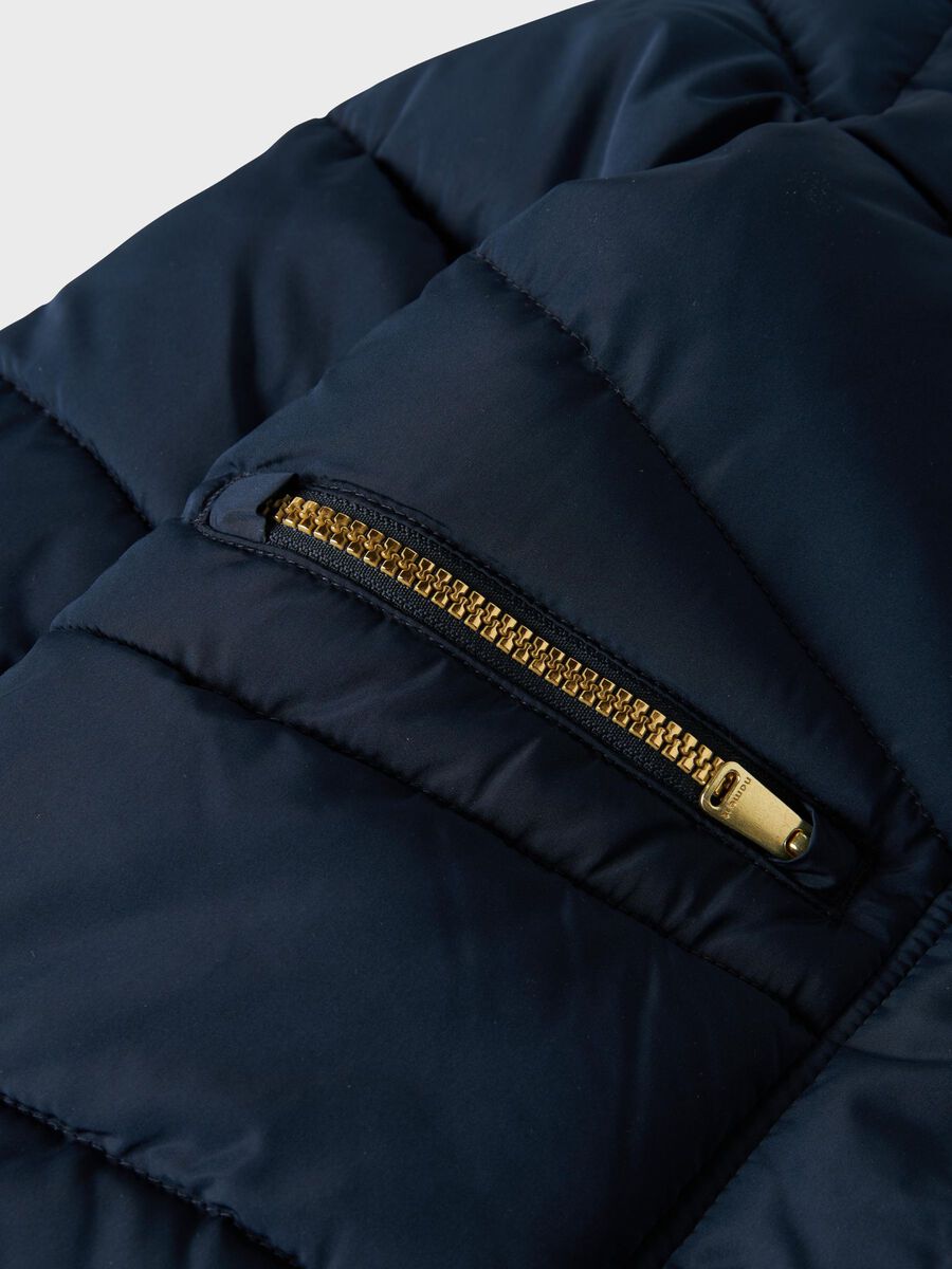 LANGE GEWATTEERDE JAS