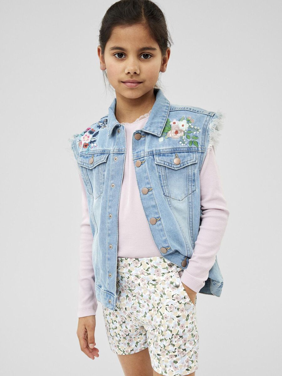 - SLIM TOP MET LANGE MOUWEN