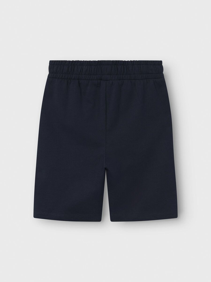 RELAXED FIT SWEATSHORT