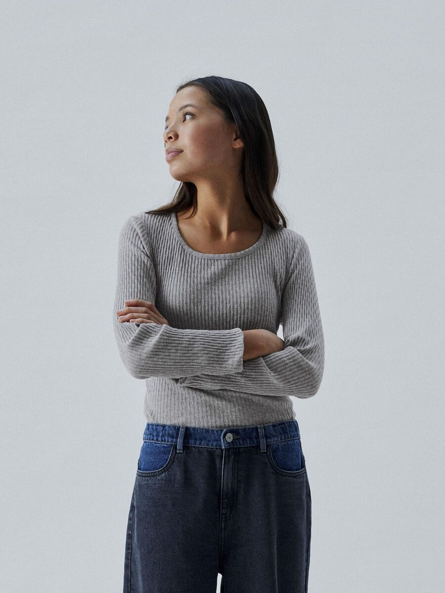 SLIM FIT TOP MET LANGE MOUWEN