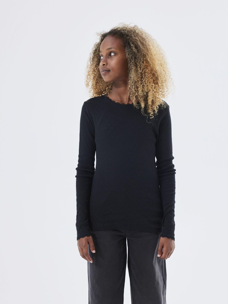 SLIM FIT TOP MET LANGE MOUWEN
