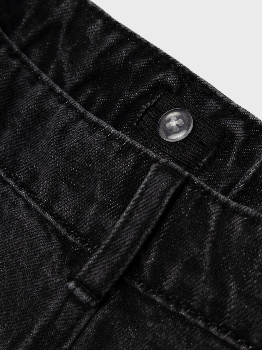 WIDE-LEG CARGO JEANS