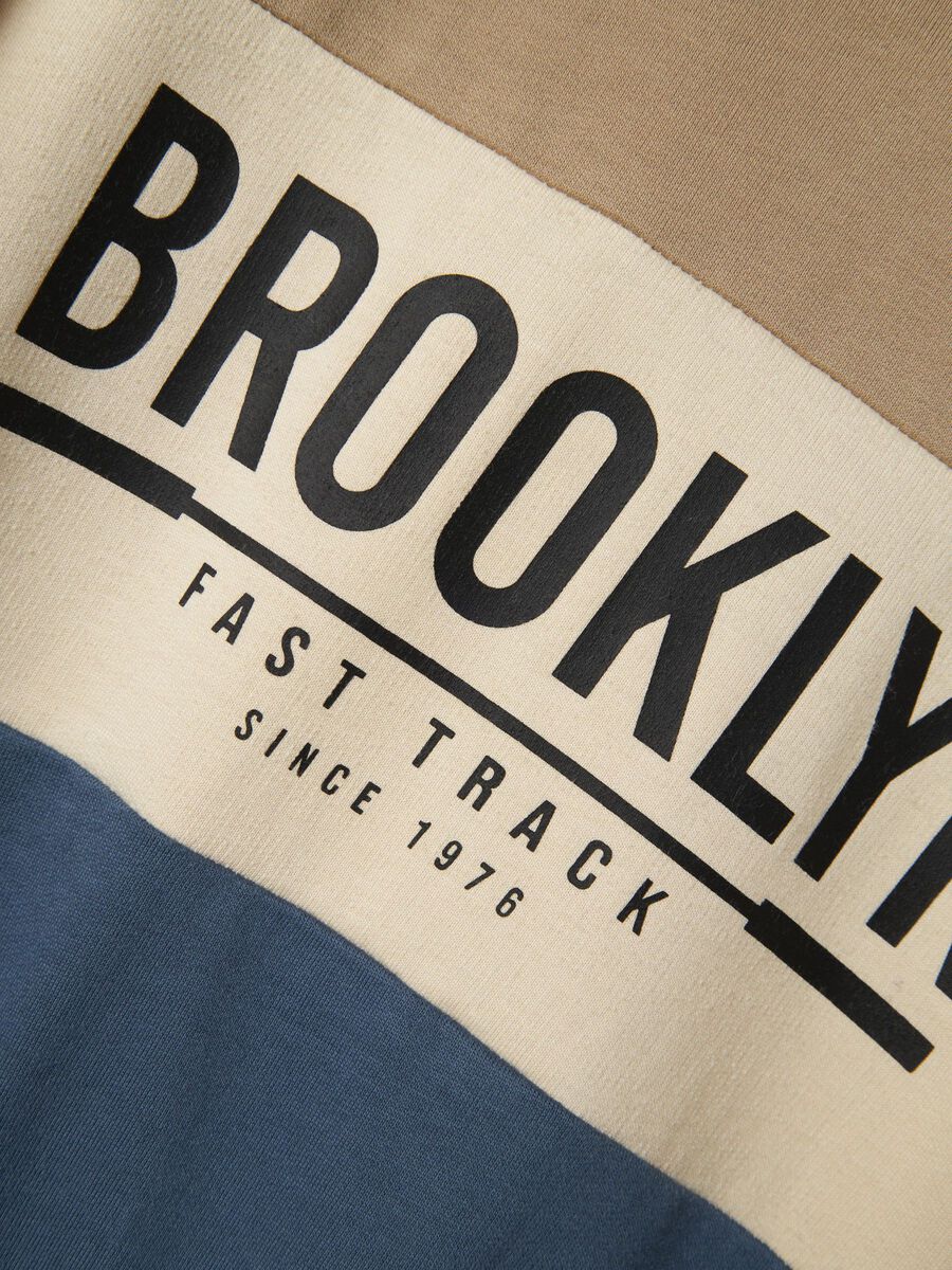 REGULAR FIT SWEATSHIRT