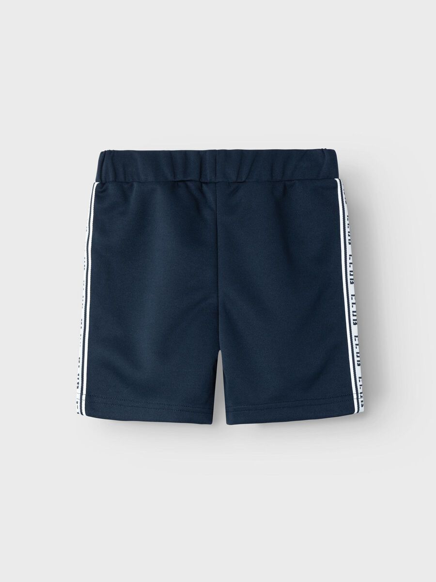 REGULAR FIT SWEATSHORT