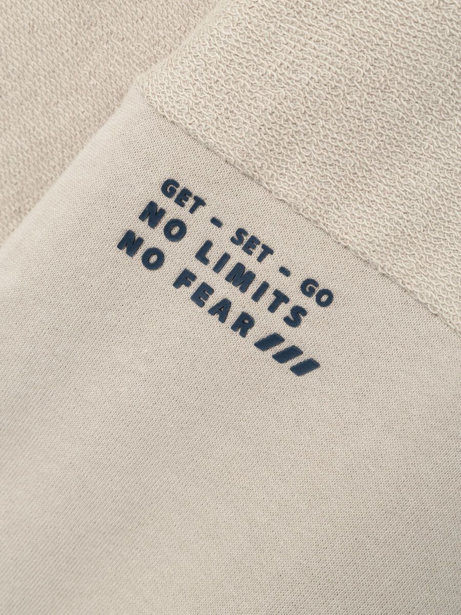 LOOSE FIT SWEATSHIRT