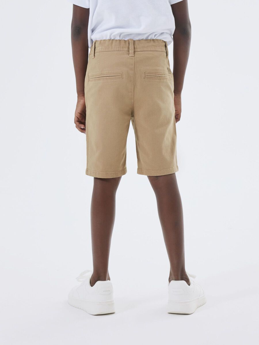 SLIM FIT SHORTS