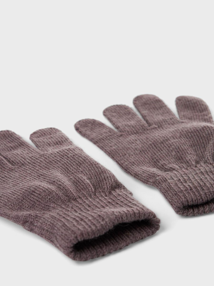 GEBREID HANDSCHOENEN