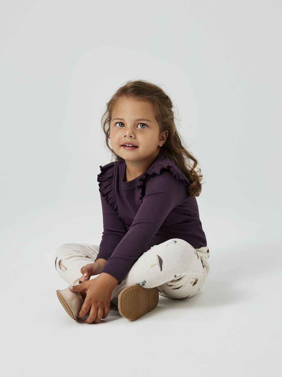 RIBGEBREID TOP MET LANGE MOUWEN