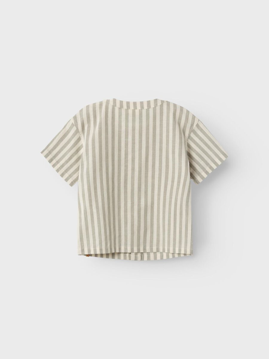 SOEPELVALLENDE OVERHEMD