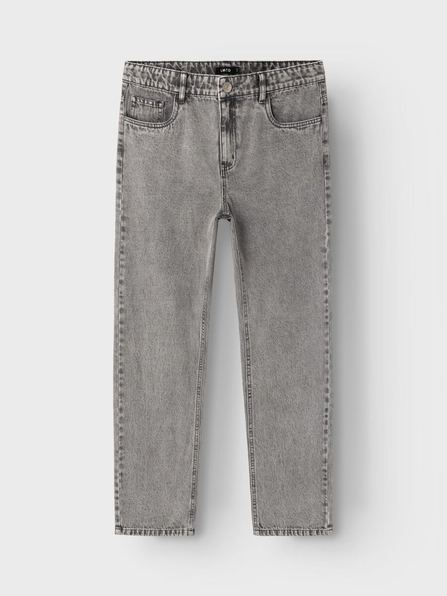 STRAIGHT LEG JEANS