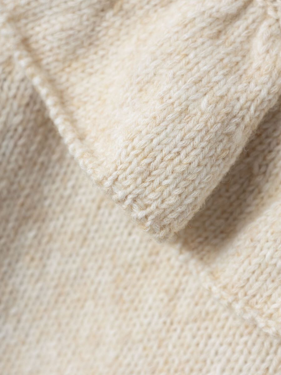 LANGE MOUWEN GEBREIDE TRUI