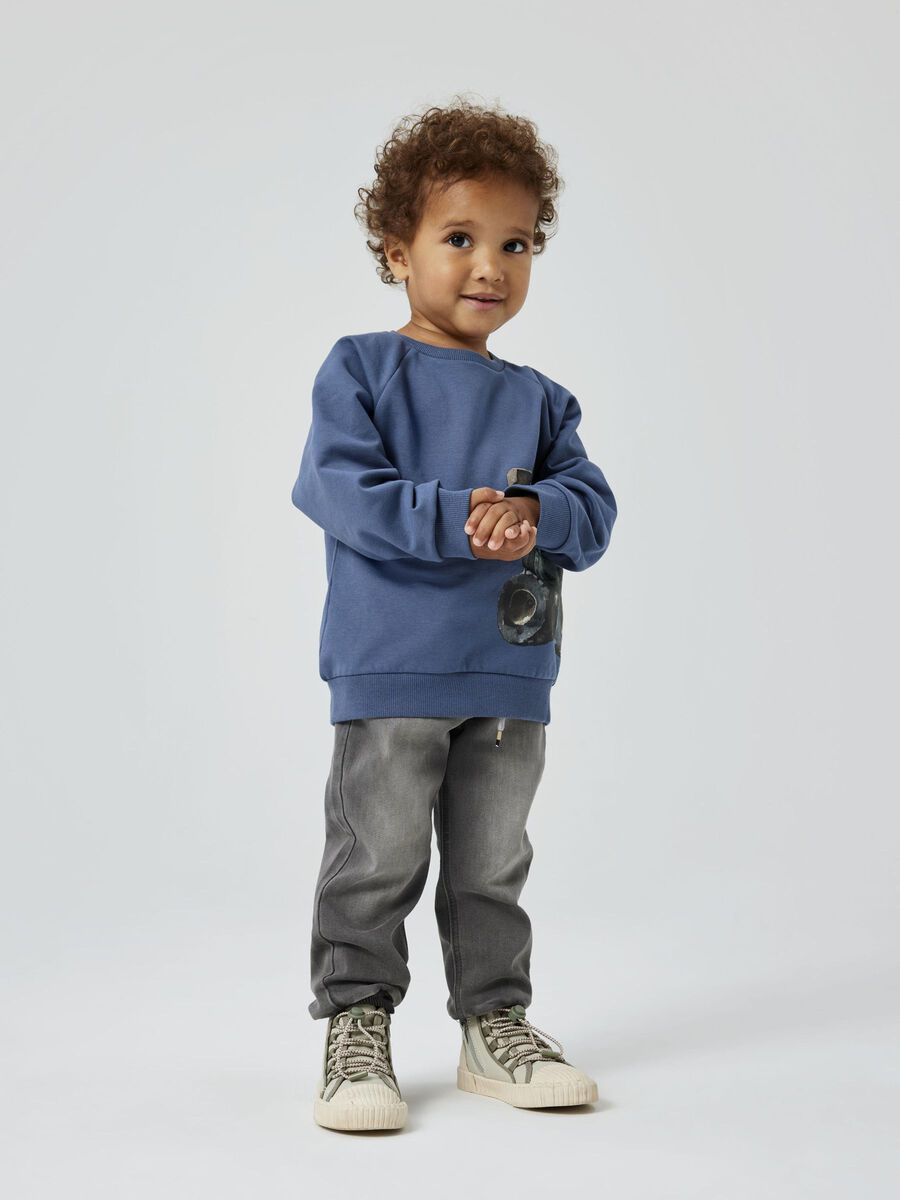 REGULAR FIT SWEATSHIRT