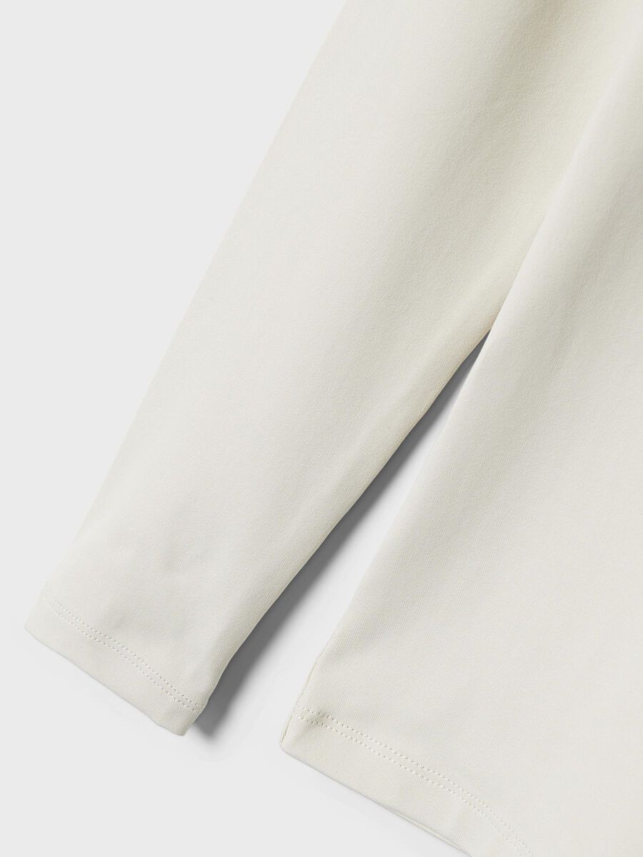 - SLIM TOP MET LANGE MOUWEN