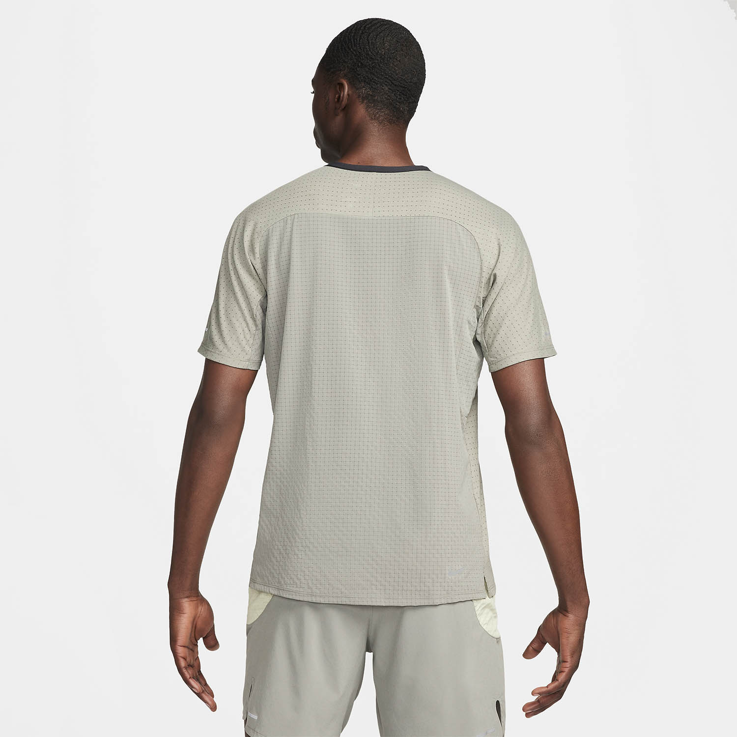 Nike Dri-FIT Solar Chase Maglietta Dark Stucco/Summit White